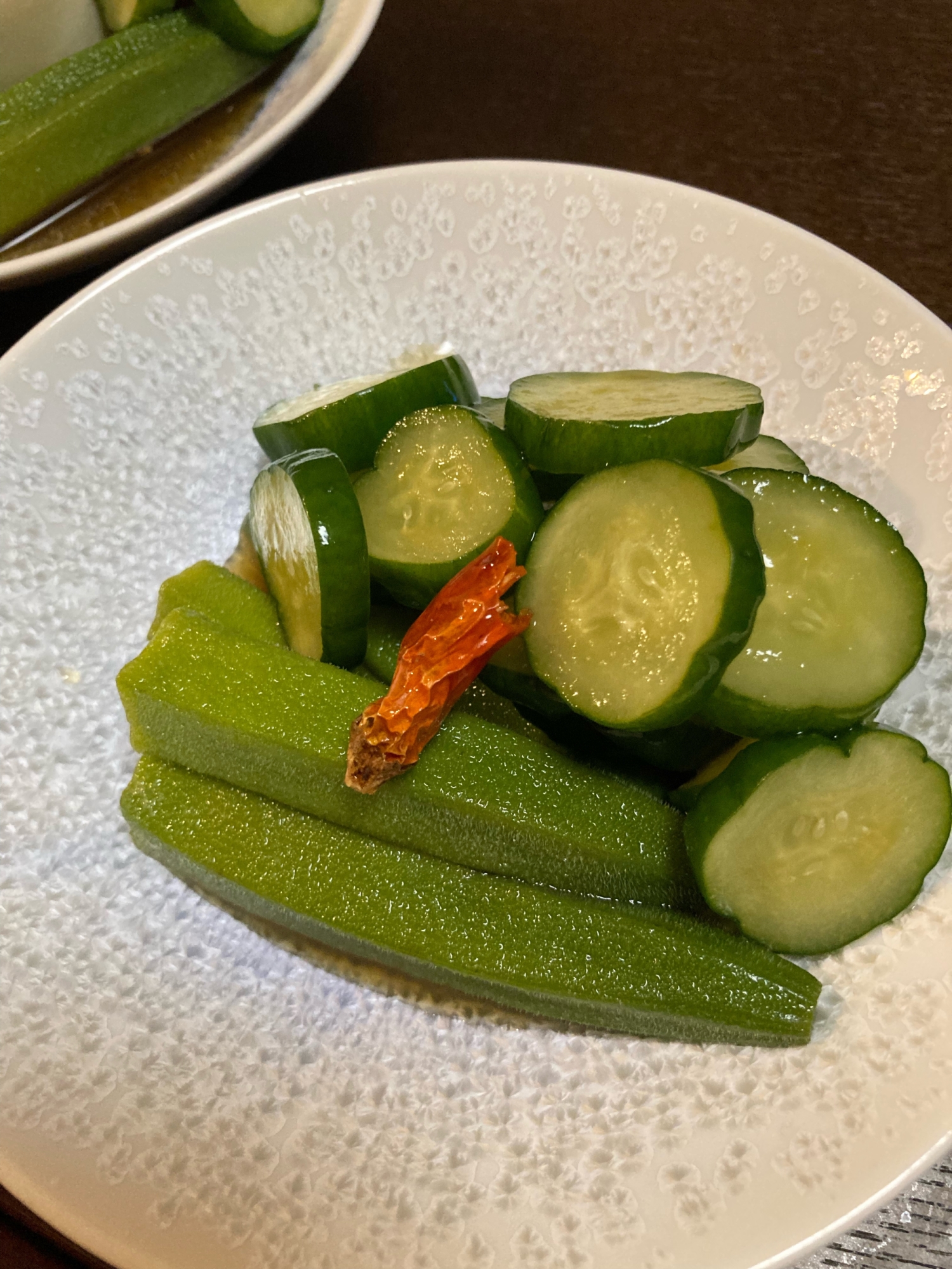 カリカリきゅうりとオクラ