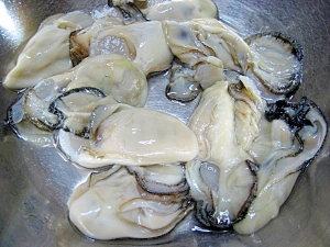 お魚屋さんに教わった 牡蠣の下処理の方法 レシピ 作り方 By ハル Haru 楽天レシピ お魚屋さんに教わった 牡蠣の下処理の方法 レシピ 作り方 By ハル Haru 楽天レシピ