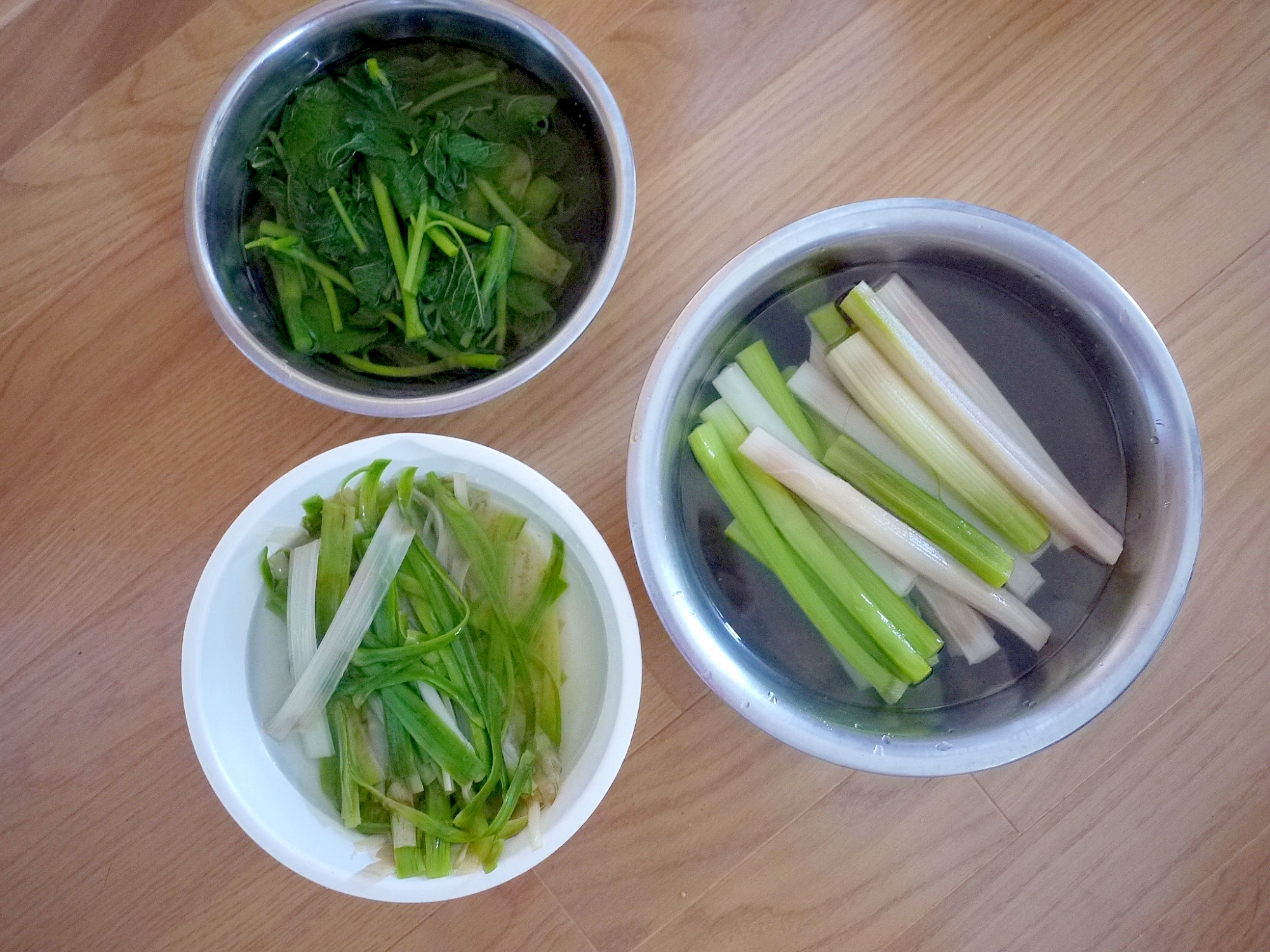 ウドの下処理 茎 皮 葉 と酢味噌和え レシピ 作り方 By ブタコマ 楽天レシピ ウドの下処理 茎 皮 葉 と酢味噌和え レシピ 作り方 By ブタコマ 楽天レシピ