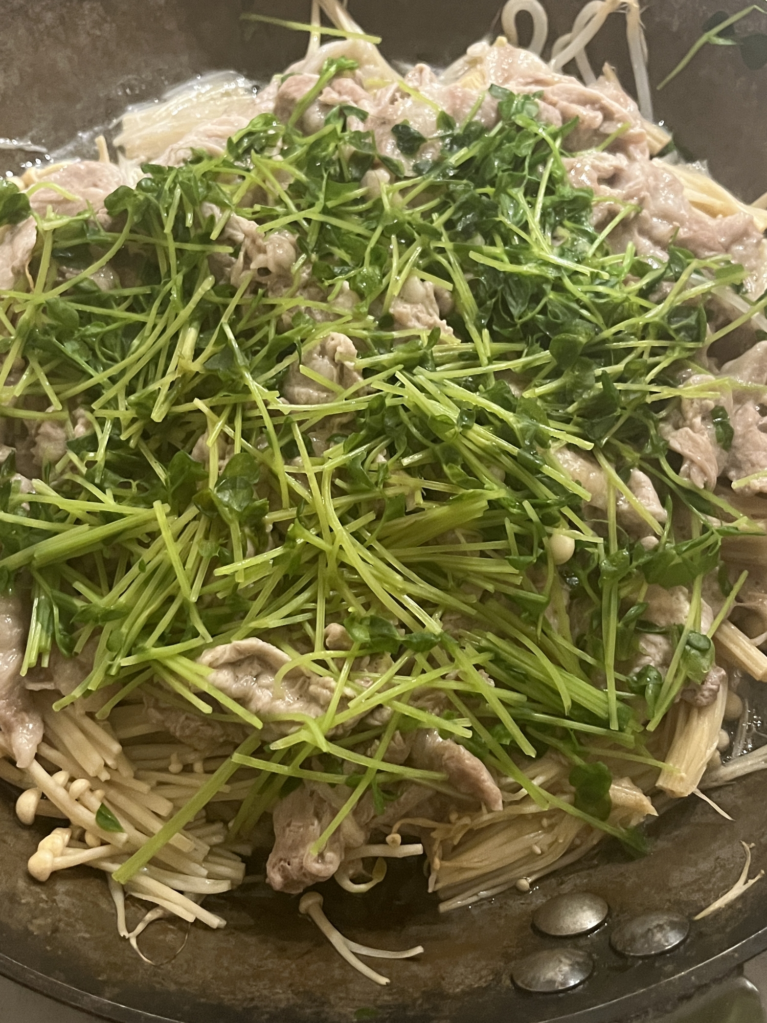 豚の蒸し焼き