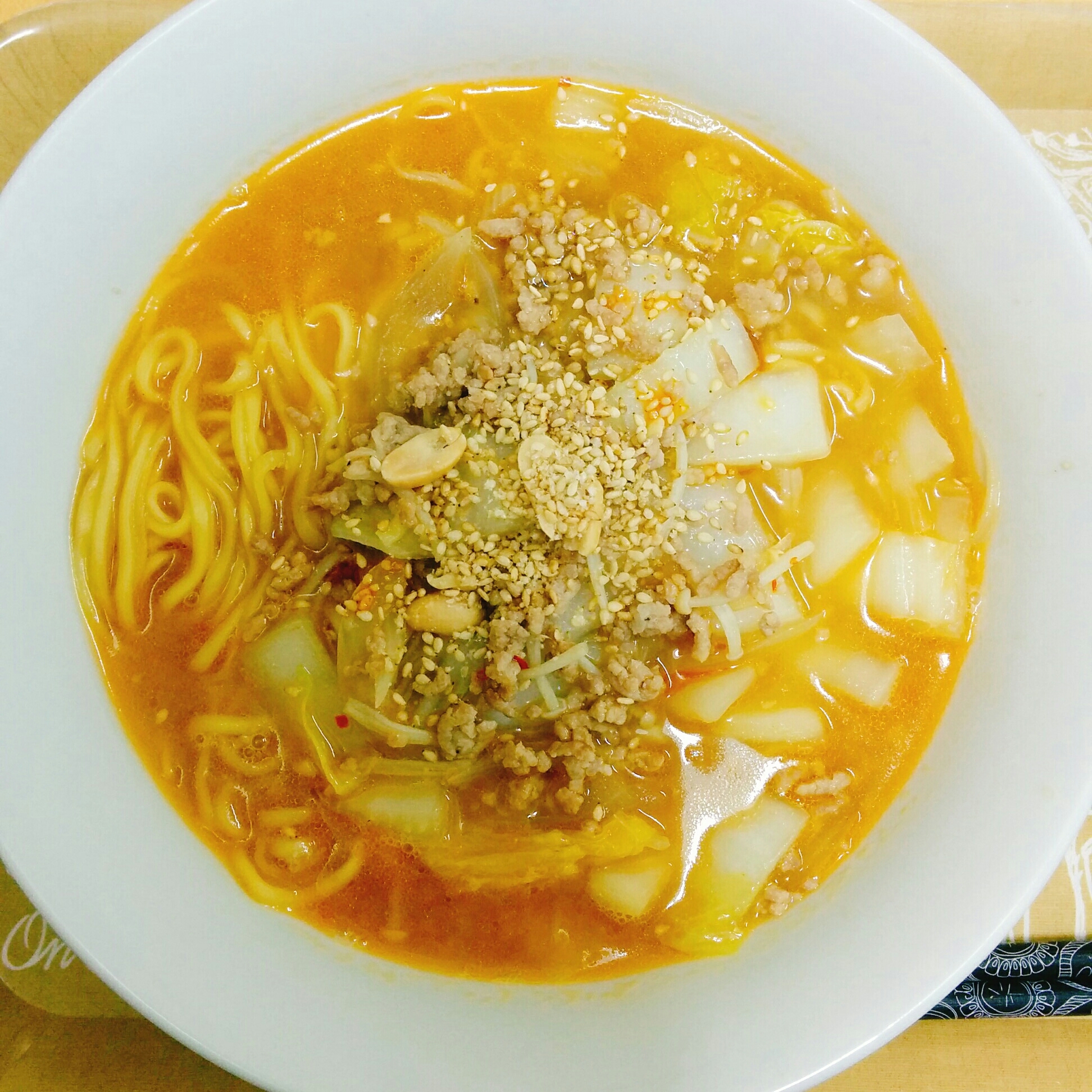 ラ王味噌ラーメンのアレンジ(1)担々麺