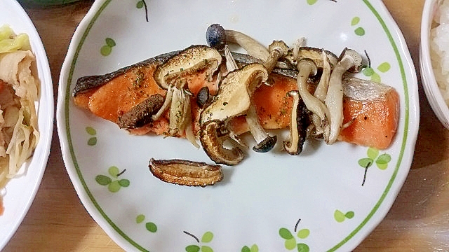 椎茸とシメジで☆鮭ホイル焼き