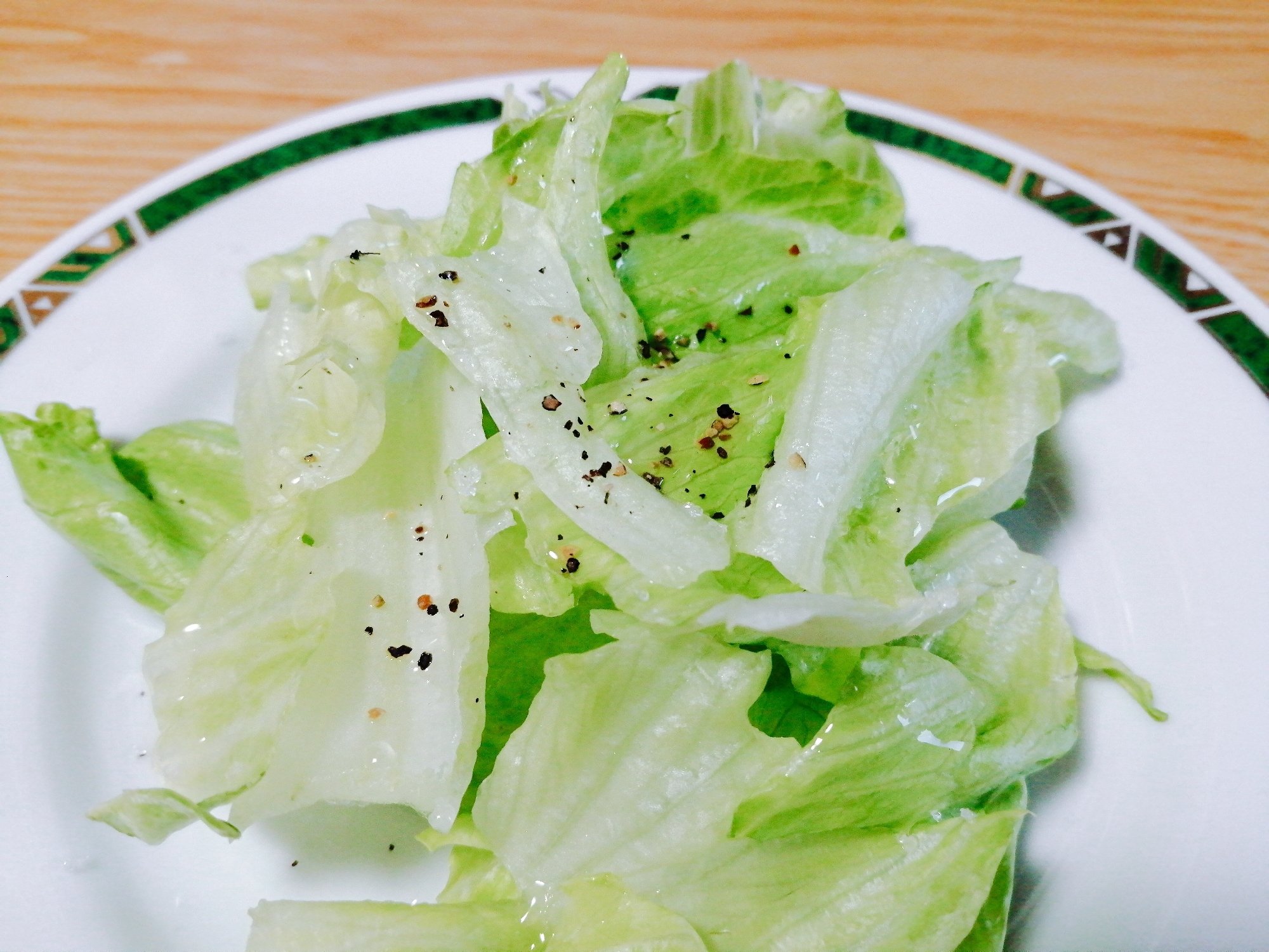 えごま油で！レタスのサラダ