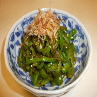 大人の箸休めに〜ピーマンの麺つゆ炒め