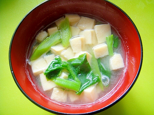 高野豆腐とつるむらさきの味噌汁