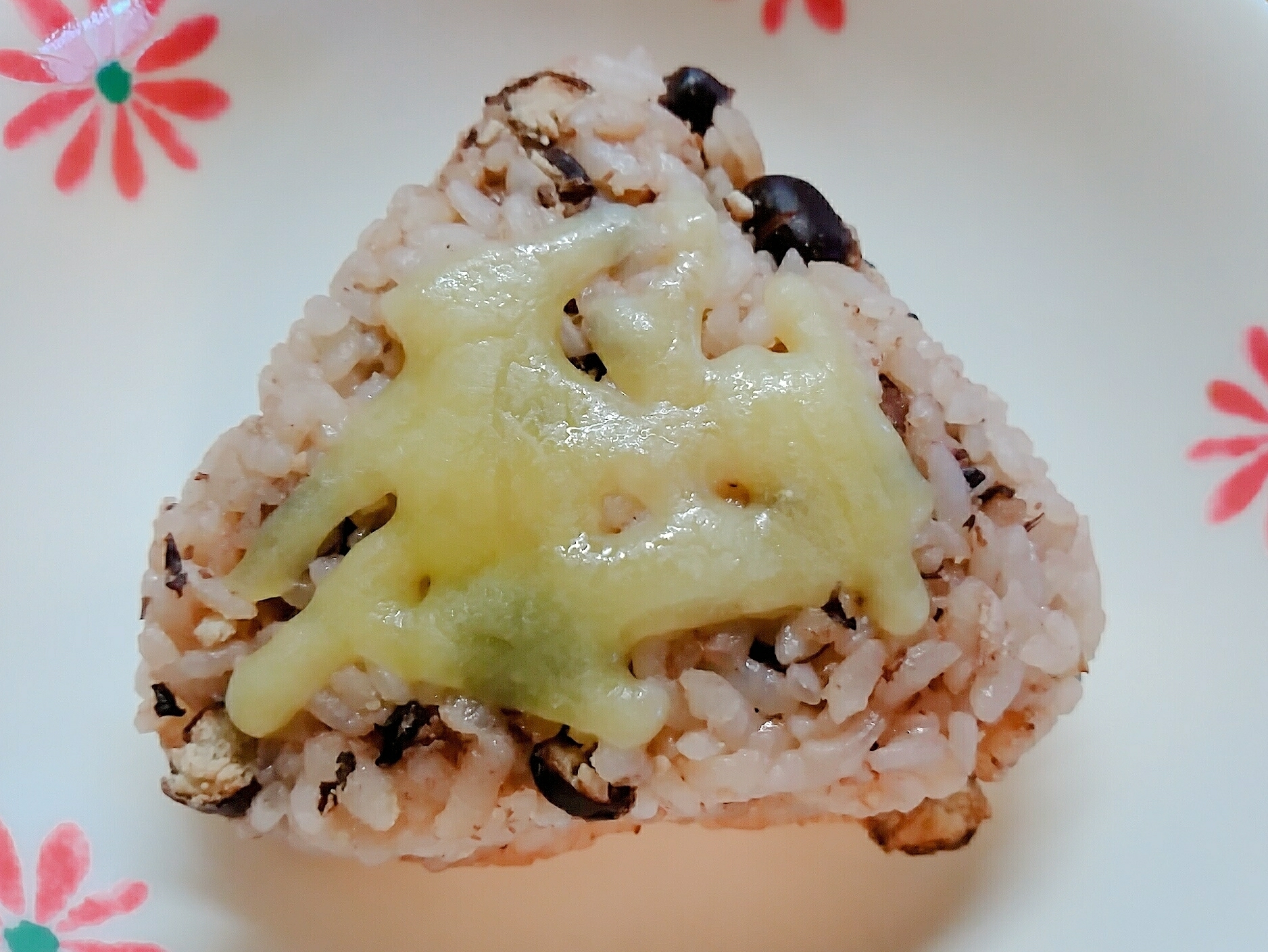 赤飯とチーズの焼おにぎり