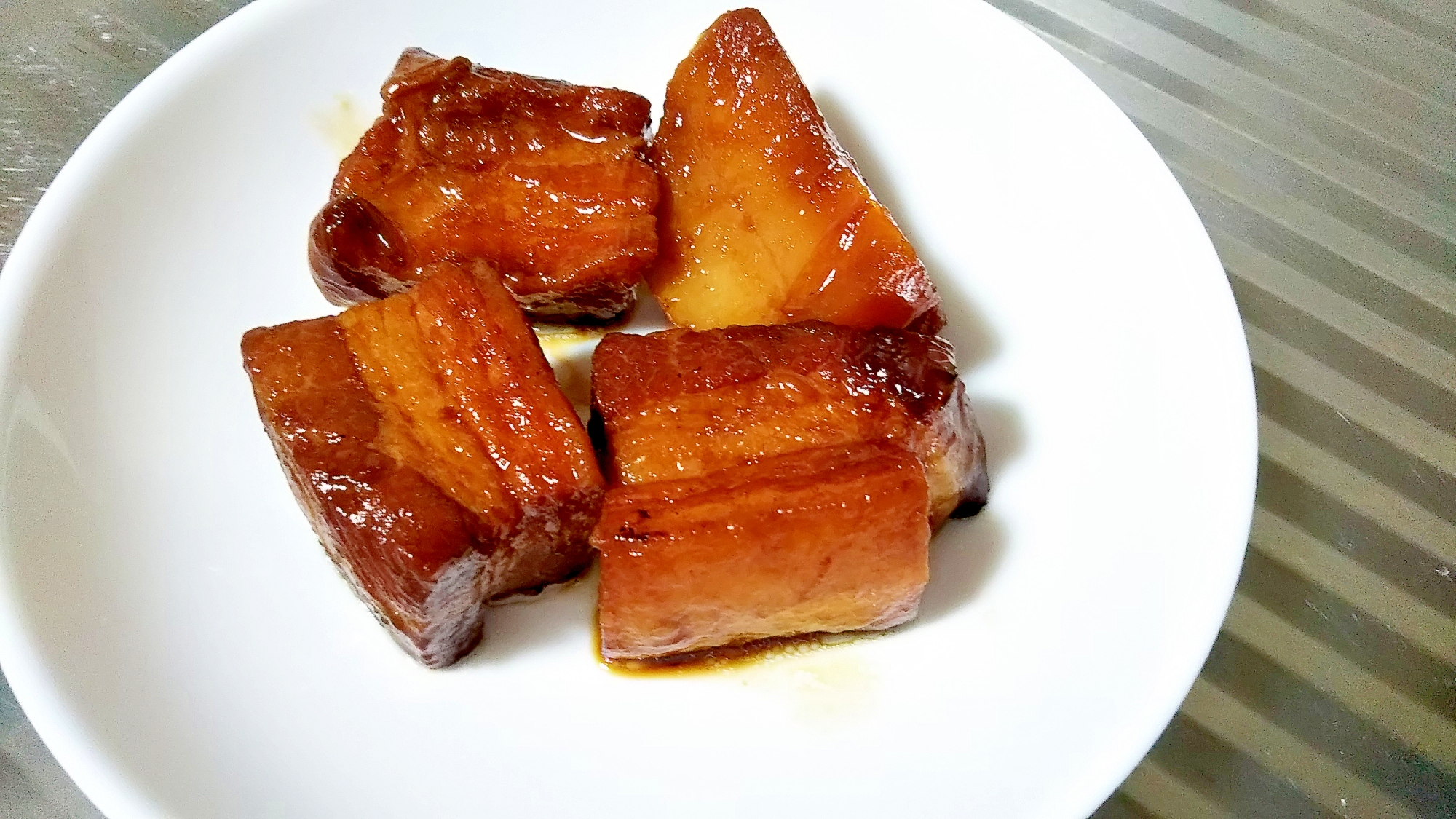 長ネギなしでもおいしい!豚の角煮とじゃがいも照り煮