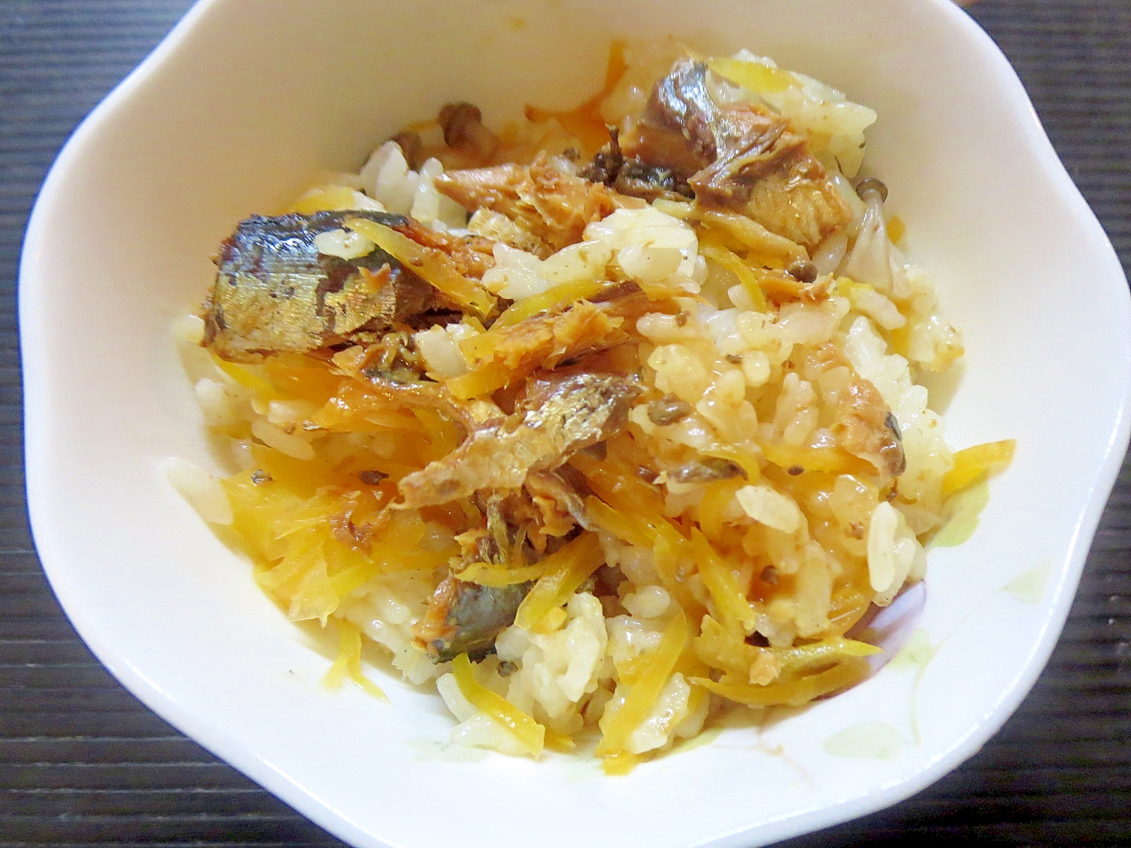 イワシ缶で炊き込みご飯 レシピ 作り方 By Libre 楽天レシピ イワシ缶で炊き込みご飯 レシピ 作り方 By Libre 楽天レシピ