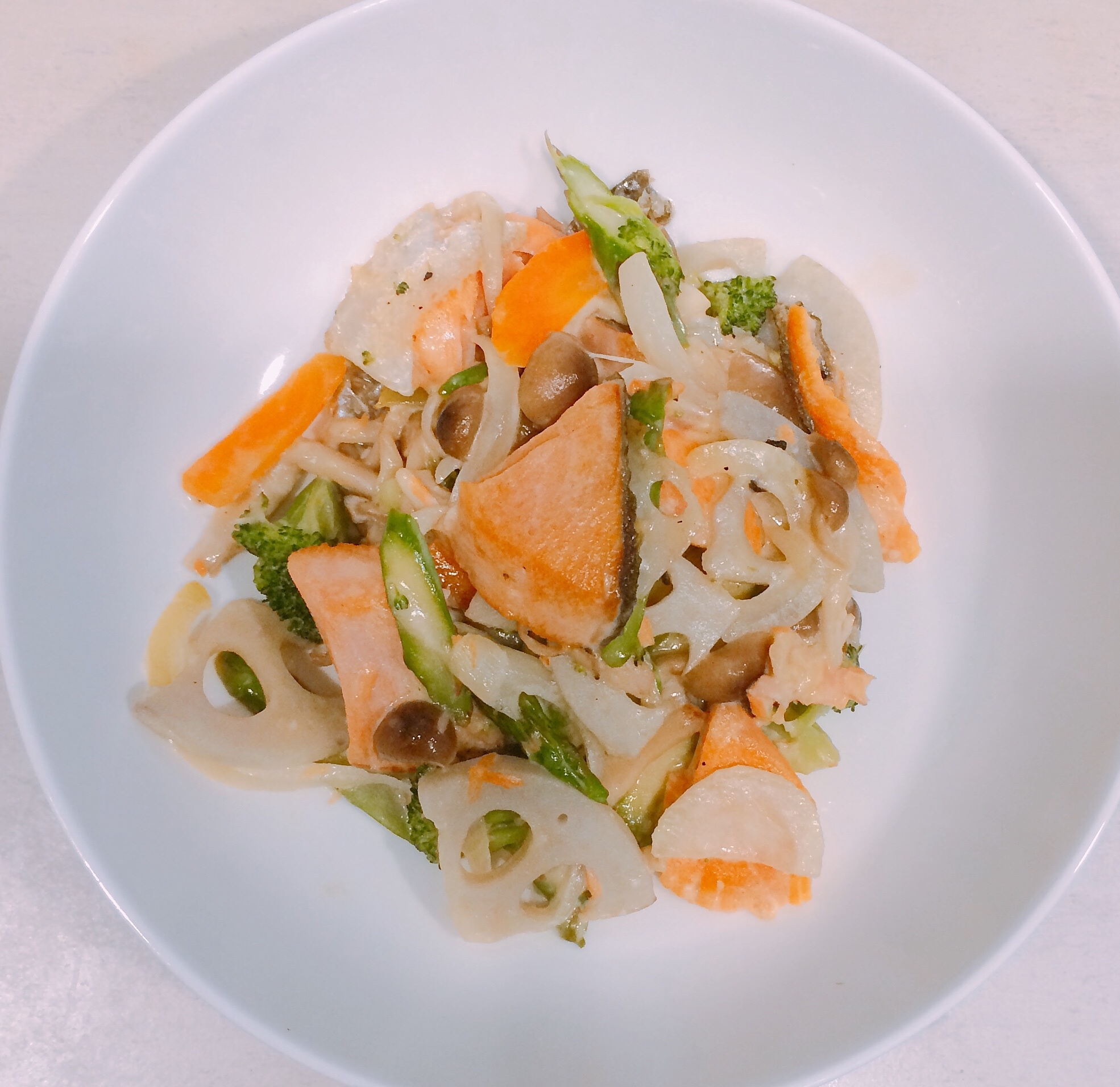 デリ風＊鮭と根菜のマヨサラダ