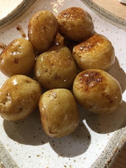 八百屋さんが教えてくれた☆新じゃがのバター醤油炒め