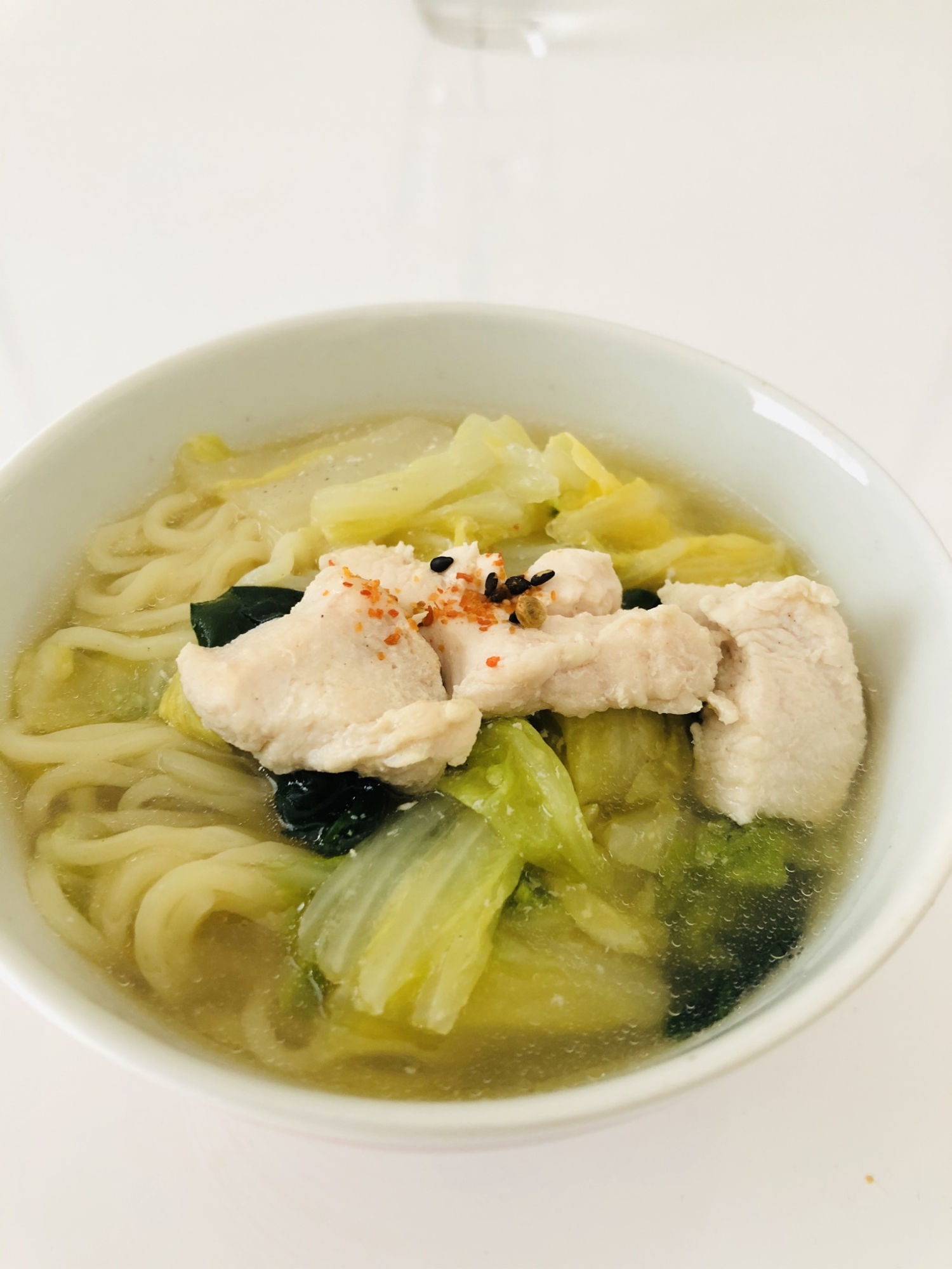 簡単！白菜＆鶏肉の水炊き風ラーメン♡