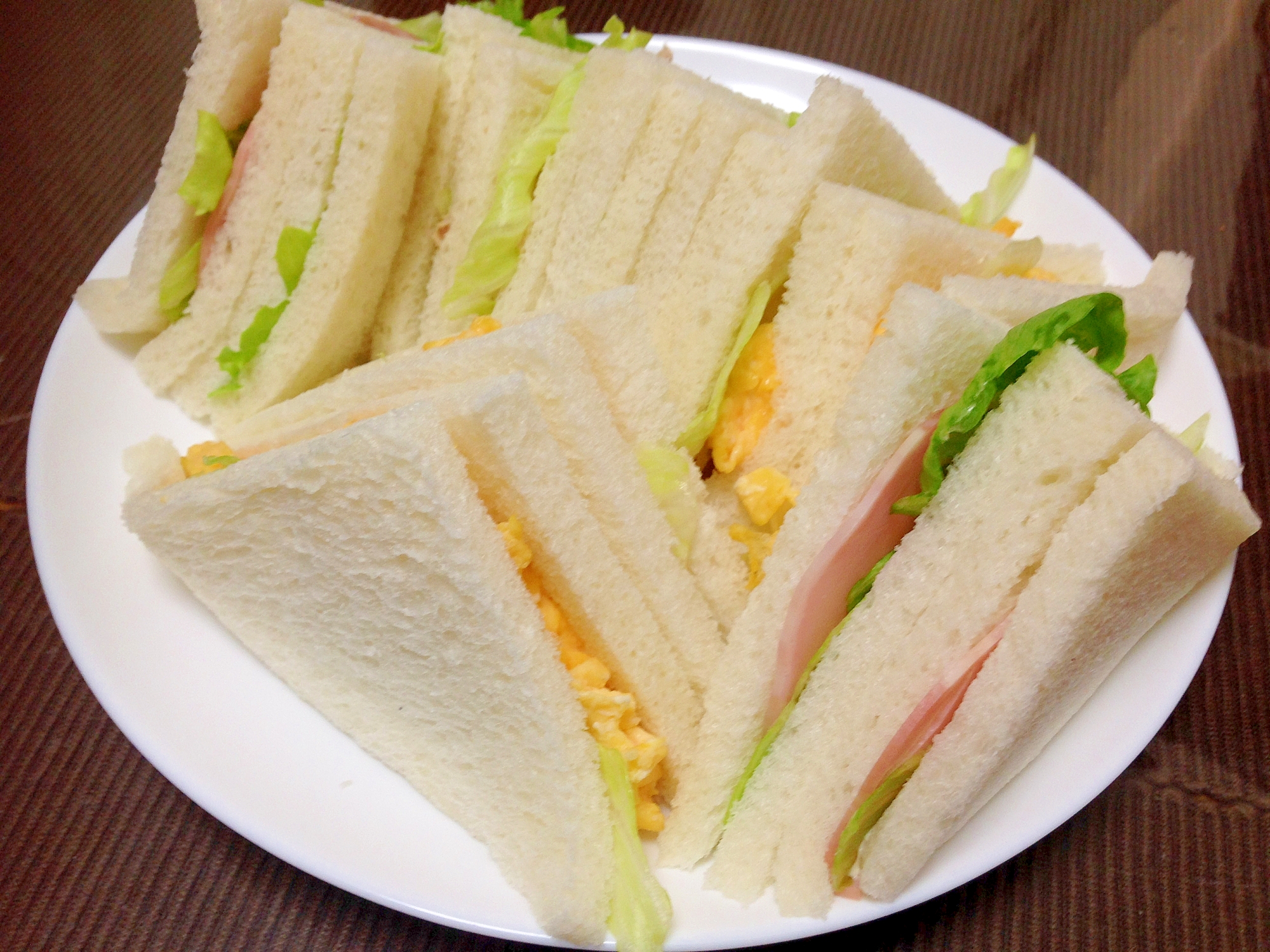 朝食に☆エッグレタスとハムレタスのサンドイッチ