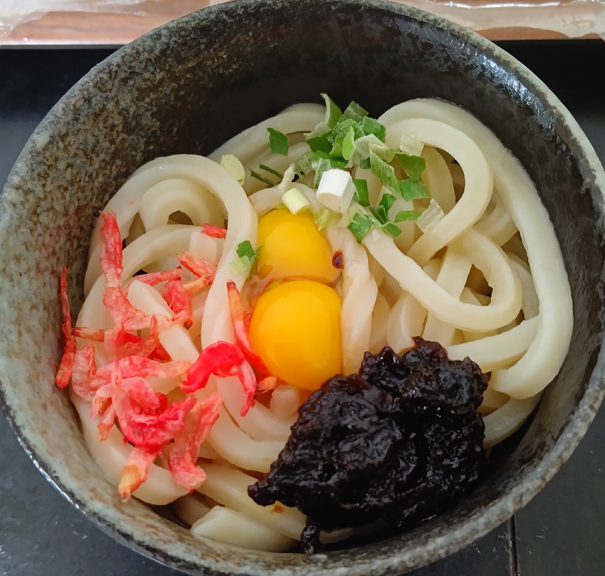 5分でできる！レンジうどんで作る釜玉うどん