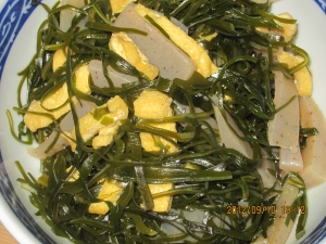 こんにゃくと昆布と油揚げのみりん醤油煮