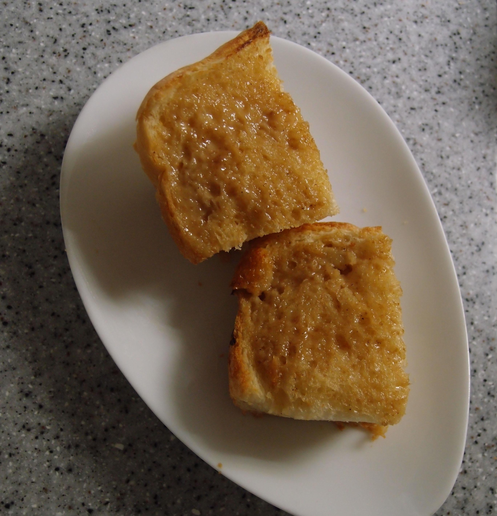 メープルバターごまトースト