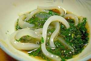 ねばねばパワー！　　「モロヘイヤでイカそうめん」