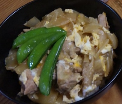 レシピ主さんのように卵トロトロの親子丼を作るのが憧れなのですが、いつも上手くできません。
今回も悲しい結果に…
味は美味しかったです（＾＾）
次回、頑張ります♪