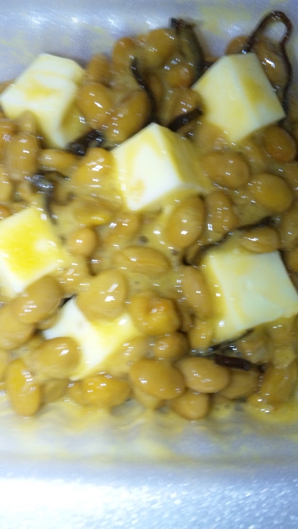 ベビーチーズと塩昆布の納豆