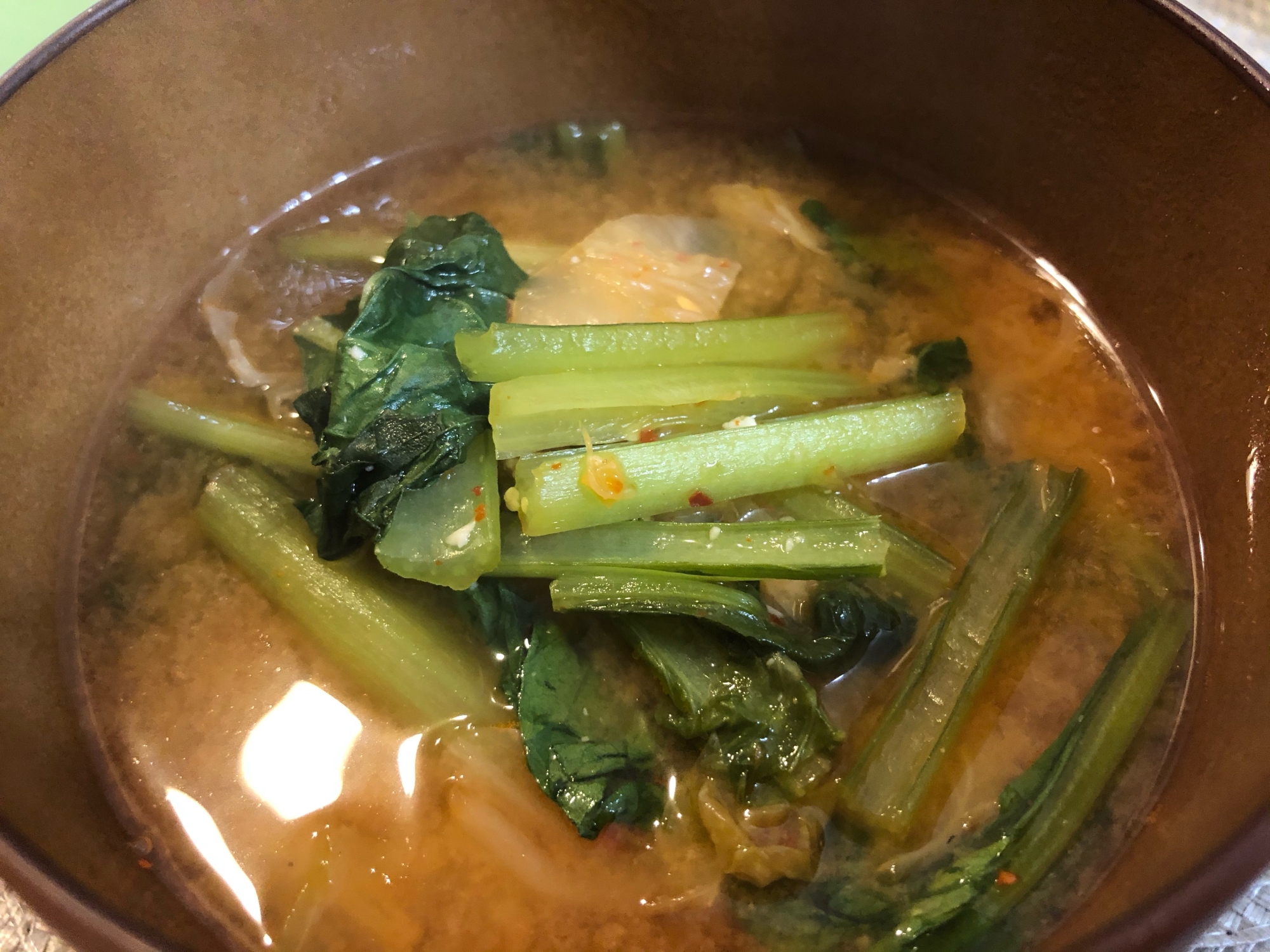 野菜たっぷり♫小松菜とキムチのお味噌汁