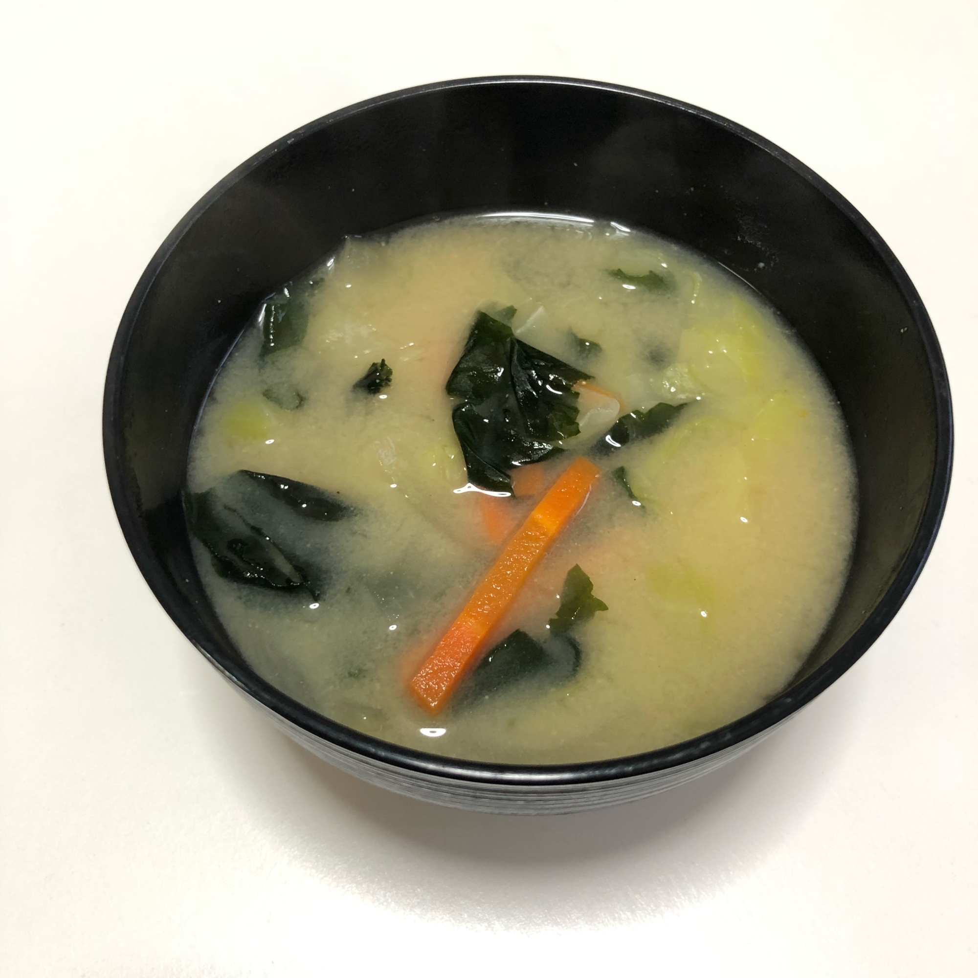 3種類野菜とわかめのお味噌汁 ♪