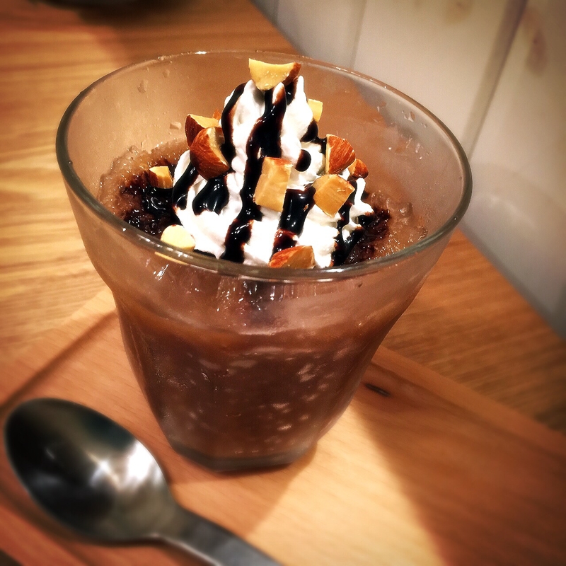 かき氷で簡単♪スタバ風チョコフラペチーノ