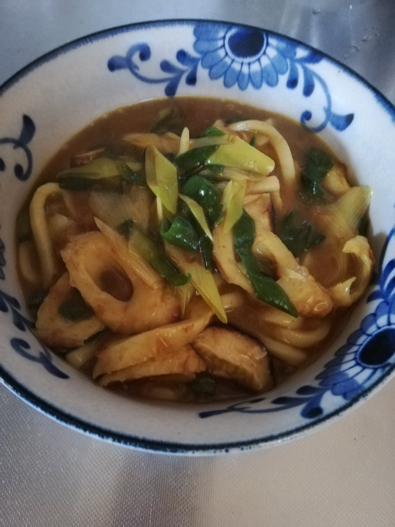 ちくわとネギのカレーうどん。