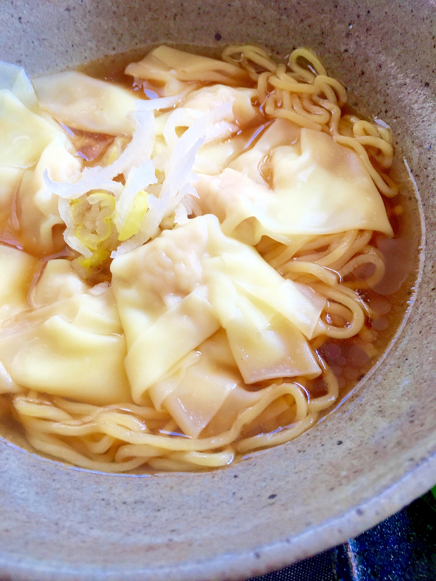 ワンタン醤油ラーメン♩(市販でお手軽)