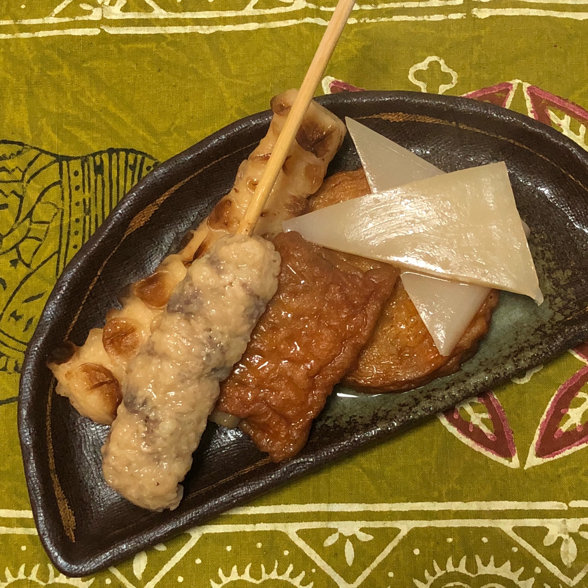 昆布だしから作る 練り物とこんにゃくのおでん レシピ 作り方 By まかろん 楽天レシピ