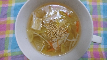 白菜と油揚げえのきの中華スープ