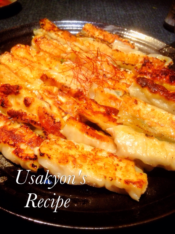 大人も子供も箸がすすむ 簡単美味しい 棒餃子 レシピ 作り方 By うさきょん2336 楽天レシピ 大人も子供も箸がすすむ 簡単美味しい 棒餃子 レシピ 作り方 By うさきょん2336 楽天レシピ