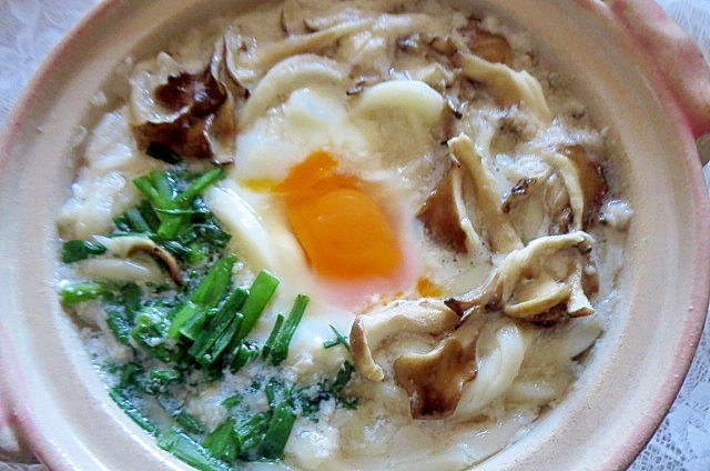 きのことネギの鍋焼きうどん