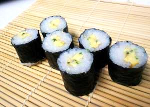 お弁当用海苔巻きーー を うまく切るコツ レシピ 作り方 By Tuhatkauno 楽天レシピ