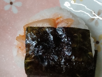 キムチの韓国海苔おにぎり