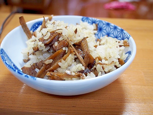 舞茸鶏ごぼう飯