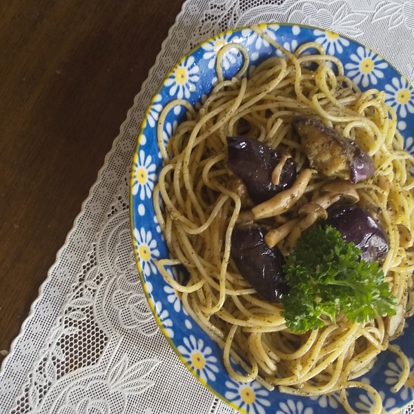 なすとしめじのバジルソースパスタ レシピ 作り方 By とも7324 楽天レシピ なすとしめじのバジルソースパスタ レシピ 作り方 By とも7324 楽天レシピ