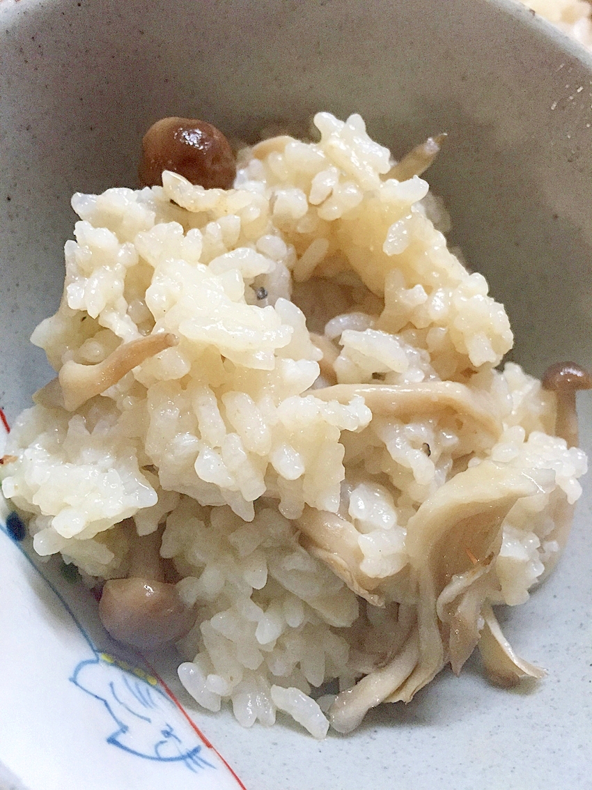 きのこバター飯 レシピ 作り方 By 子リスの台所 楽天レシピ