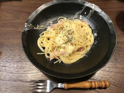 家族に、お店の味！と大絶賛されました！簡単なのに濃厚で
生クリーム未使用なのが良いですね^_^レシピありがとうございます。