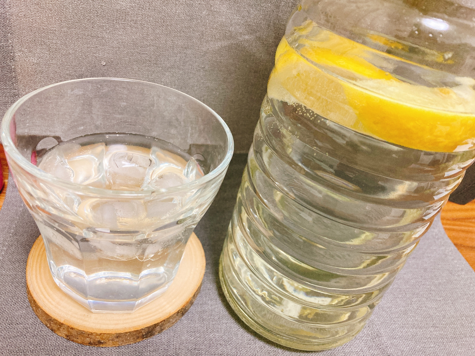 スッキリ飲みやすい! 爽やかレモン水