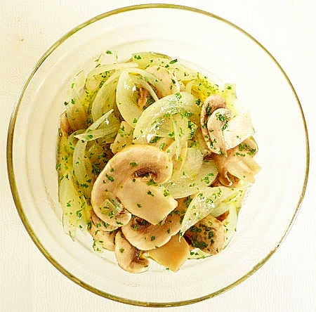 マッシュルームとたまねぎのマリネ レシピ 作り方 By Liqueur 楽天レシピ