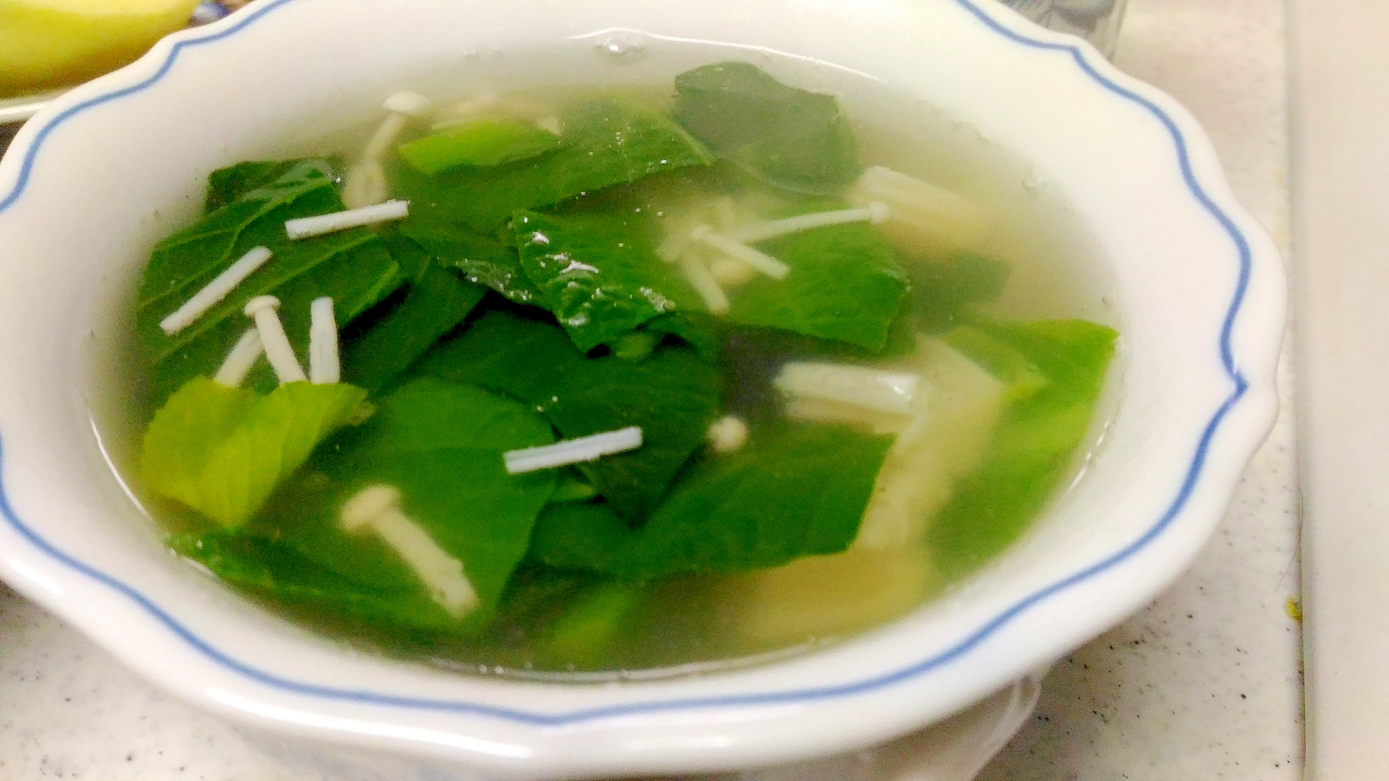 エノキと小松菜の塩スープ