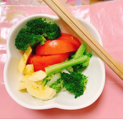 甘夏とフリルレタスのサラダ！