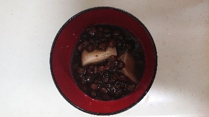 季節外れですが急におしるこが食べたくなり缶詰で作りました。
暑かったので冷たくして頂きました。
美味しかったです。
ありがとうございました(^-^)