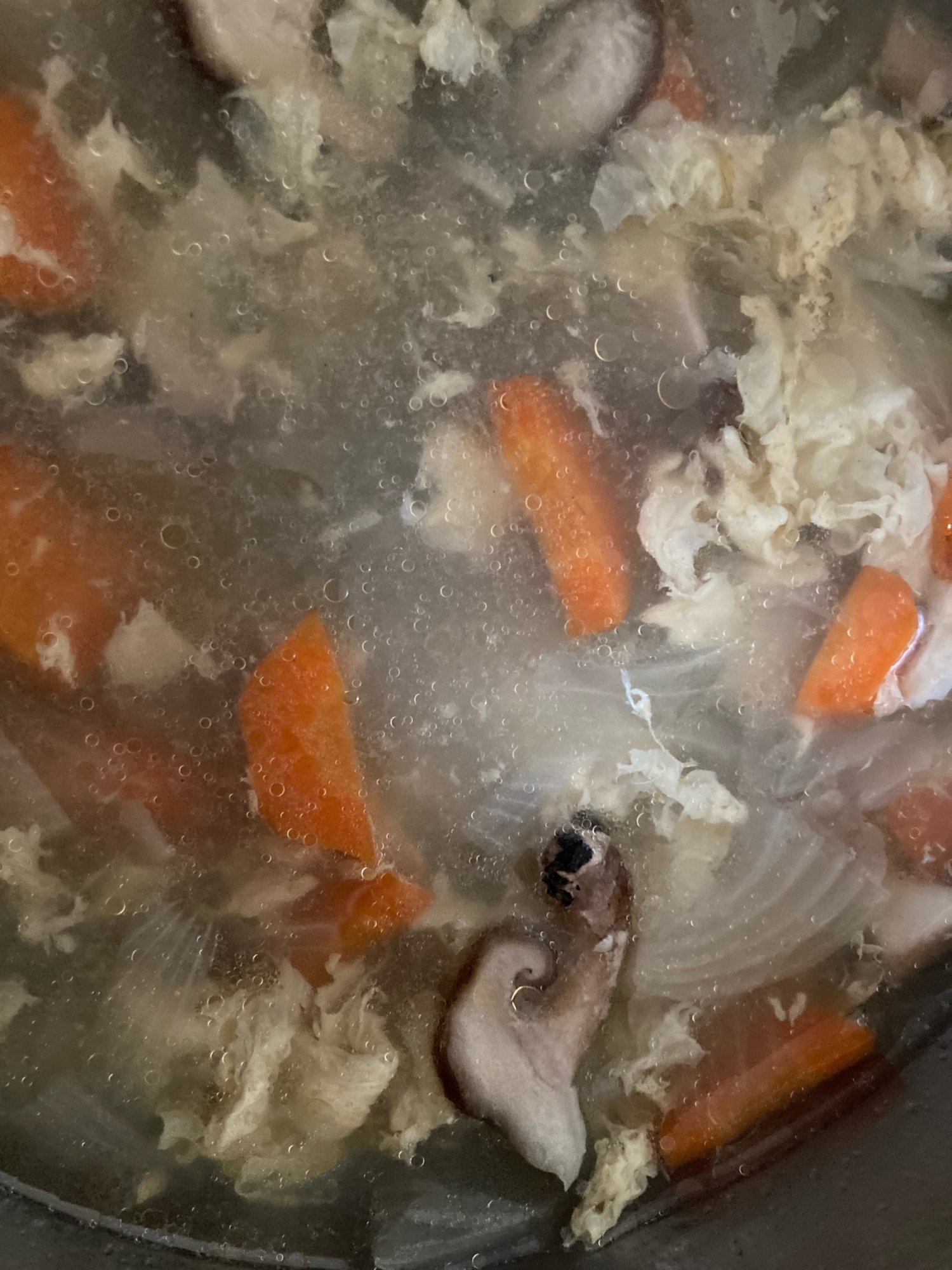 玉ねぎと椎茸の玉子スープ