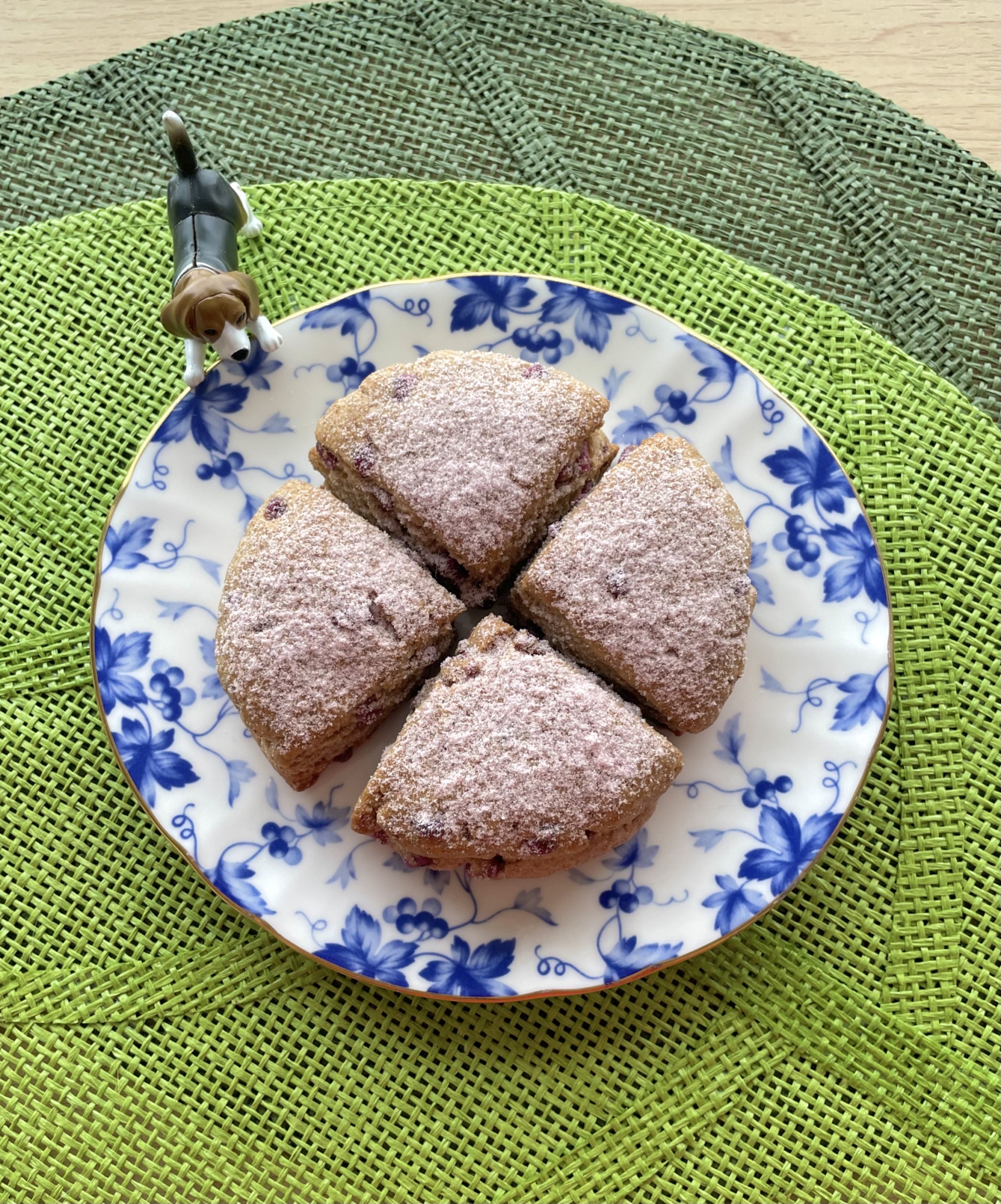 全粒粉で作る…粒ジャム入りスコーン♡ブルーベリー味