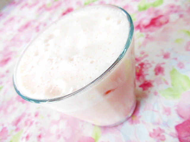 ❤バナナと苺と牛乳＆豆乳の爽やかドリンク❤