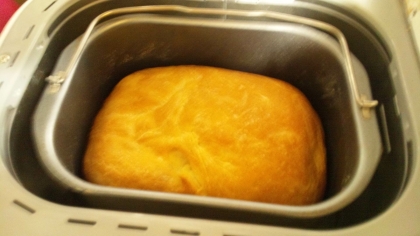 余っていたコーンミールで、とっても美味しいパンが焼けました(^^)リピします♪