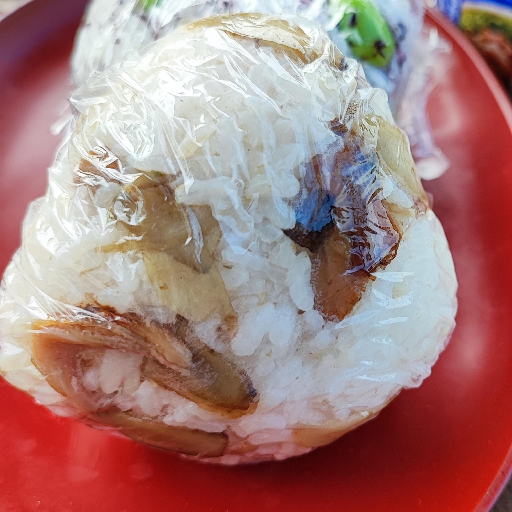 ごぼうと焼き鳥缶の混ぜご飯