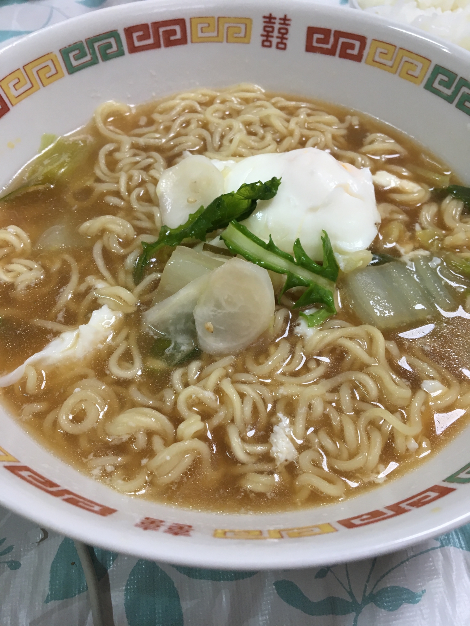 味噌ラーメンで☆カブと白菜のラーメン(o^^o)