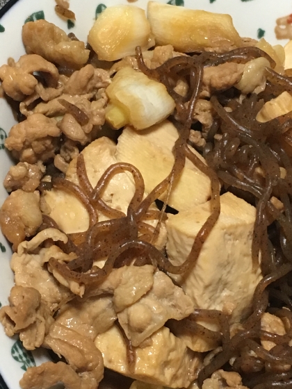糸こんにゃくも入れました！美味しくできました！豆腐は今度はもっと小さく切ろうかと思います！