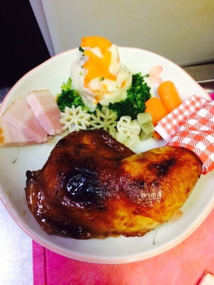 難しいと思っていましたがなんとか…
ちょっと焼きすぎましたが美味しくできました( ^ω^ )